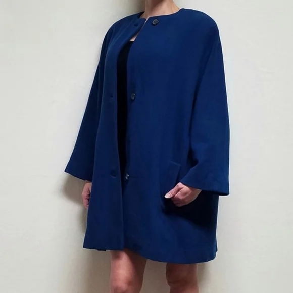 Rare Vintage 1970s Anne Klein Blue Wool Cashmere Pleated Topcoat Swing Coat - Picture 2 of 16